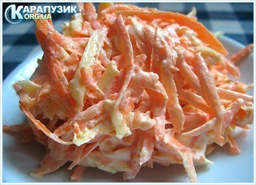 Морковный салат с сыром и чесноком